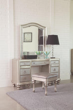 Load image into Gallery viewer, Bling Game Vanity Stool