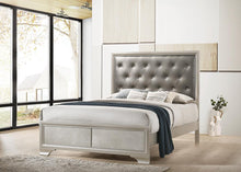 Load image into Gallery viewer, Queen Bed