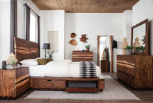 Load image into Gallery viewer, QUEEN BED