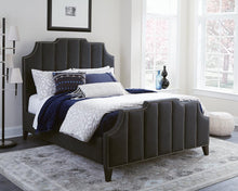 Load image into Gallery viewer, QUEEN BED