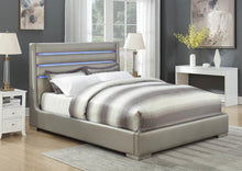 Load image into Gallery viewer, QUEEN BED