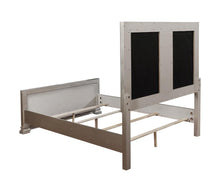 Load image into Gallery viewer, QUEEN BED