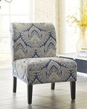 Load image into Gallery viewer, Honnally Accent Chair