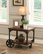 Load image into Gallery viewer, Rustic Cherry End Table