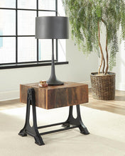 Load image into Gallery viewer, End Table