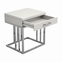 Load image into Gallery viewer, End Table