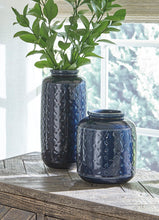 Load image into Gallery viewer, Marenda Vase Set of 2