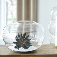 Load image into Gallery viewer, Mabon Vase