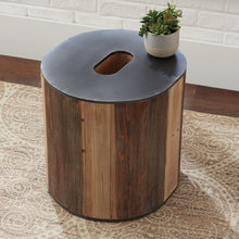 Load image into Gallery viewer, Highmender Accent Table