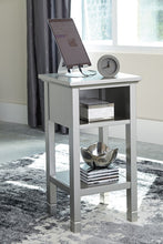 Load image into Gallery viewer, Marnville Accent Table