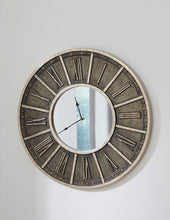Load image into Gallery viewer, Peer Wall Clock