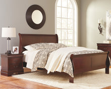 Load image into Gallery viewer, Alisdair Signature Design Bed 5-Piece Bedroom Package