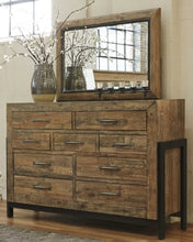 Load image into Gallery viewer, Sommerford Dresser and Mirror