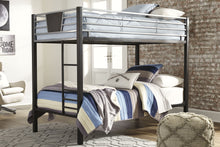 Load image into Gallery viewer, Dinsmore Signature Design Bed 5-Piece Bedroom Package