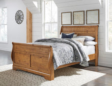 Load image into Gallery viewer, Bittersweet Queen Sleigh Footboard