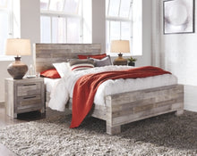 Load image into Gallery viewer, Effie Queen Panel Bed