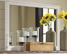 Load image into Gallery viewer, Willowton Bedroom Mirror