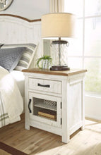 Load image into Gallery viewer, Wystfield Nightstand