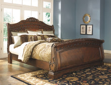 Load image into Gallery viewer, North Shore California King Sleigh Bed