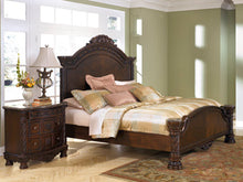 Load image into Gallery viewer, North Shore Queen Panel Headboard