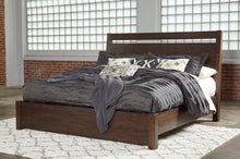 Load image into Gallery viewer, Starmore Queen Panel Headboard