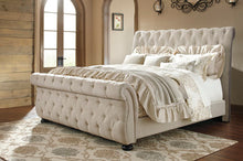 Load image into Gallery viewer, Willenburg Queen Upholstered Footboard