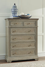 Load image into Gallery viewer, Borlend Chest of Drawers