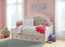 Load image into Gallery viewer, Realyn Day Bed Storage