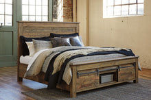 Load image into Gallery viewer, Sommerford Queen Panel Headboard