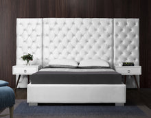 Load image into Gallery viewer, Grande Black Velvet King Bed