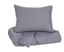 Load image into Gallery viewer, Dietrick 3-Piece King Quilt Set