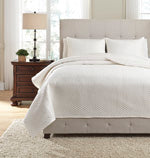 Load image into Gallery viewer, Dietrick 3-Piece King Quilt Set