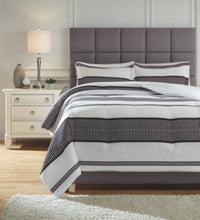 Load image into Gallery viewer, Masako 3-Piece King Comforter Set