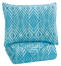 Load image into Gallery viewer, Jolana 2-Piece Twin Quilt Set