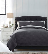 Load image into Gallery viewer, Ryter 3-Piece King Coverlet Set