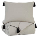 Load image into Gallery viewer, Jawanza 3-Piece Queen Comforter Set