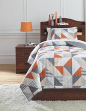 Load image into Gallery viewer, Layne 2-Piece Twin Coverlet Set