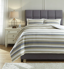 Load image into Gallery viewer, Isaiah 3-Piece Queen Comforter Set