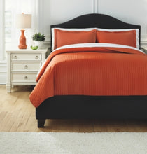 Load image into Gallery viewer, Raleda 3-Piece Queen Coverlet Set