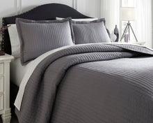 Load image into Gallery viewer, Raleda 3-Piece King Coverlet Set