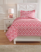 Load image into Gallery viewer, Loomis 2-Piece Twin Comforter Set