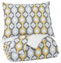 Load image into Gallery viewer, Mato 3-Piece Queen Comforter Set