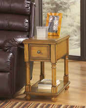 Load image into Gallery viewer, Breegin Chairside End Table