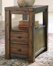 Load image into Gallery viewer, Marleza Chairside End Table