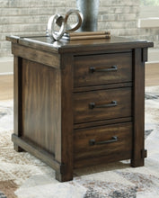 Load image into Gallery viewer, Lakeleigh End Table