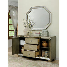 Load image into Gallery viewer, Echo Master Chair (2/CTN)