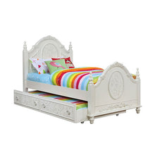 Load image into Gallery viewer, Henrieta Full Bed