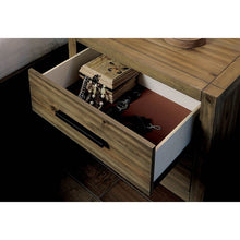 Load image into Gallery viewer, Garland Dresser