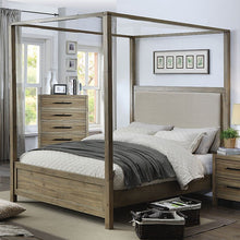 Load image into Gallery viewer, Garland Queen Bed