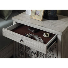 Load image into Gallery viewer, Pantaleon E.King Bed